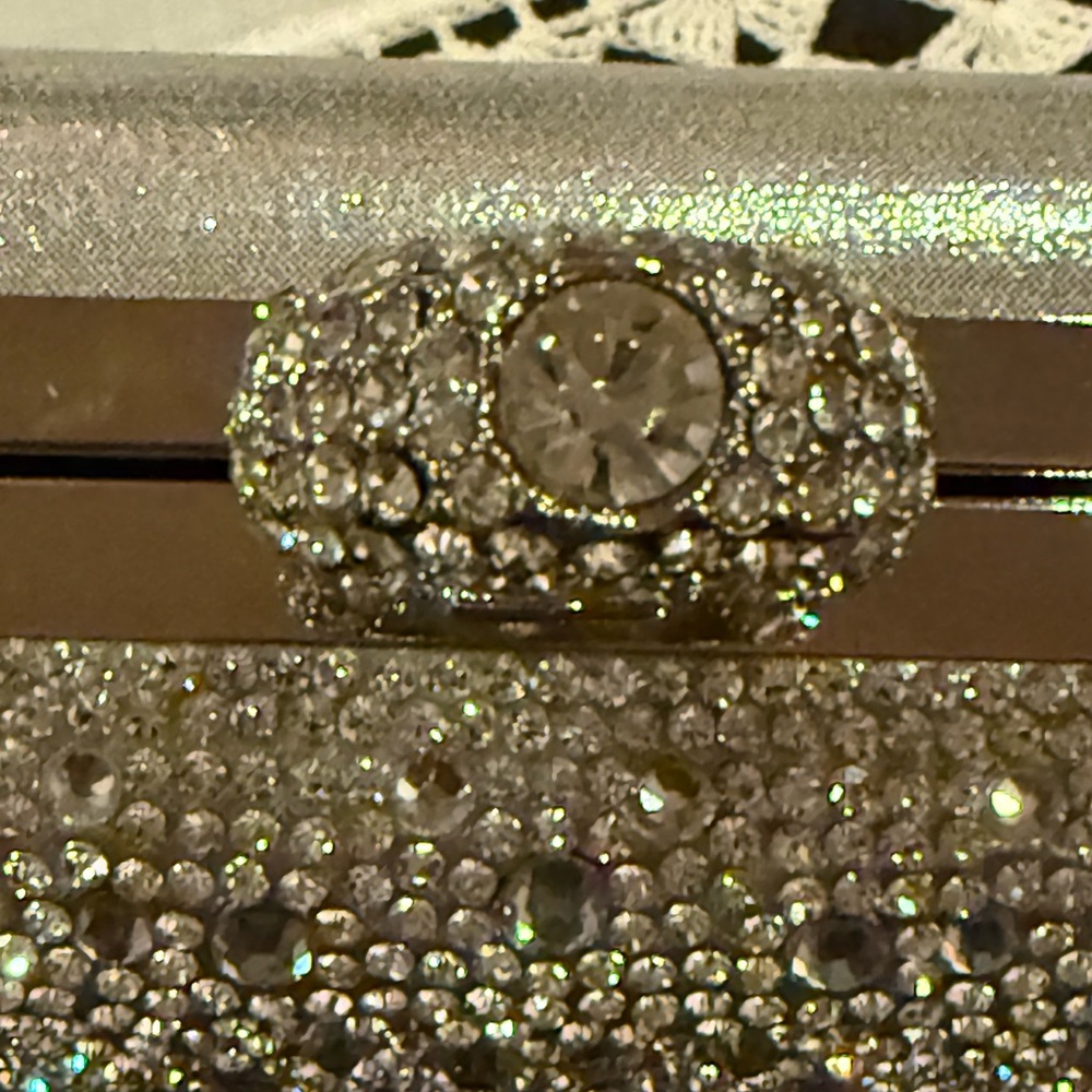 House of Harlow 1960  Silver Crystal Clutch! - Picture 3 of 13